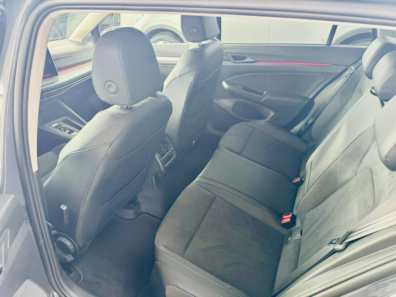 Volkswagen Golf Variant - Zdjęcie 9