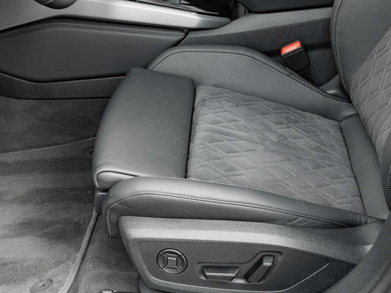 Audi A6 - Zdjęcie 11