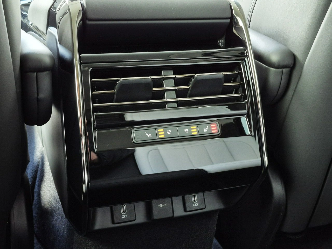 Land Rover Range Rover Sport - Zdjęcie 28