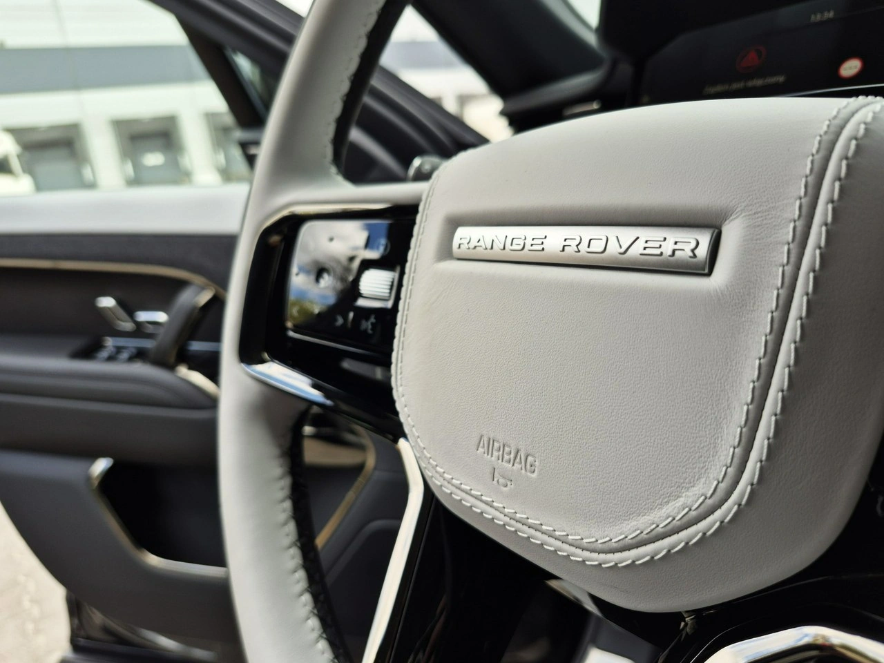 Land Rover Range Rover Sport - Zdjęcie 37