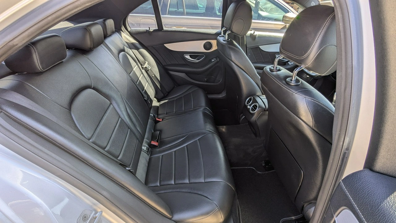 Mercedes C 200 - Zdjęcie 17