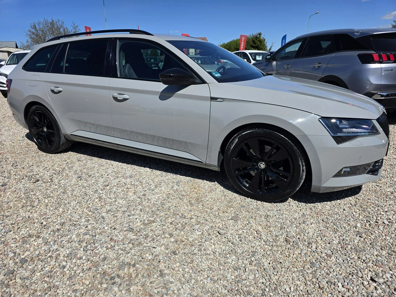 Skoda Superb - Zdjęcie 2