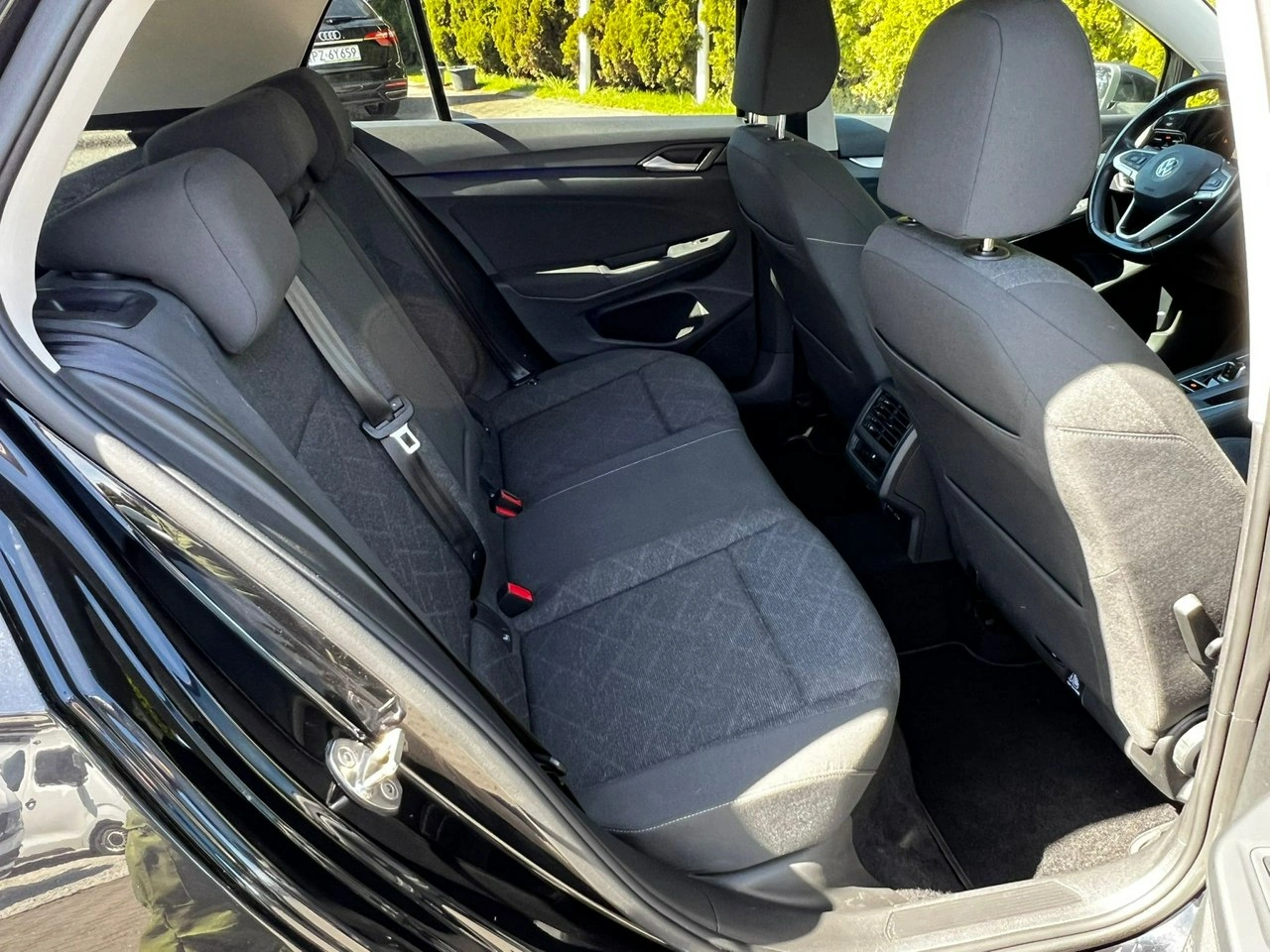 Volkswagen Golf - Zdjęcie 17