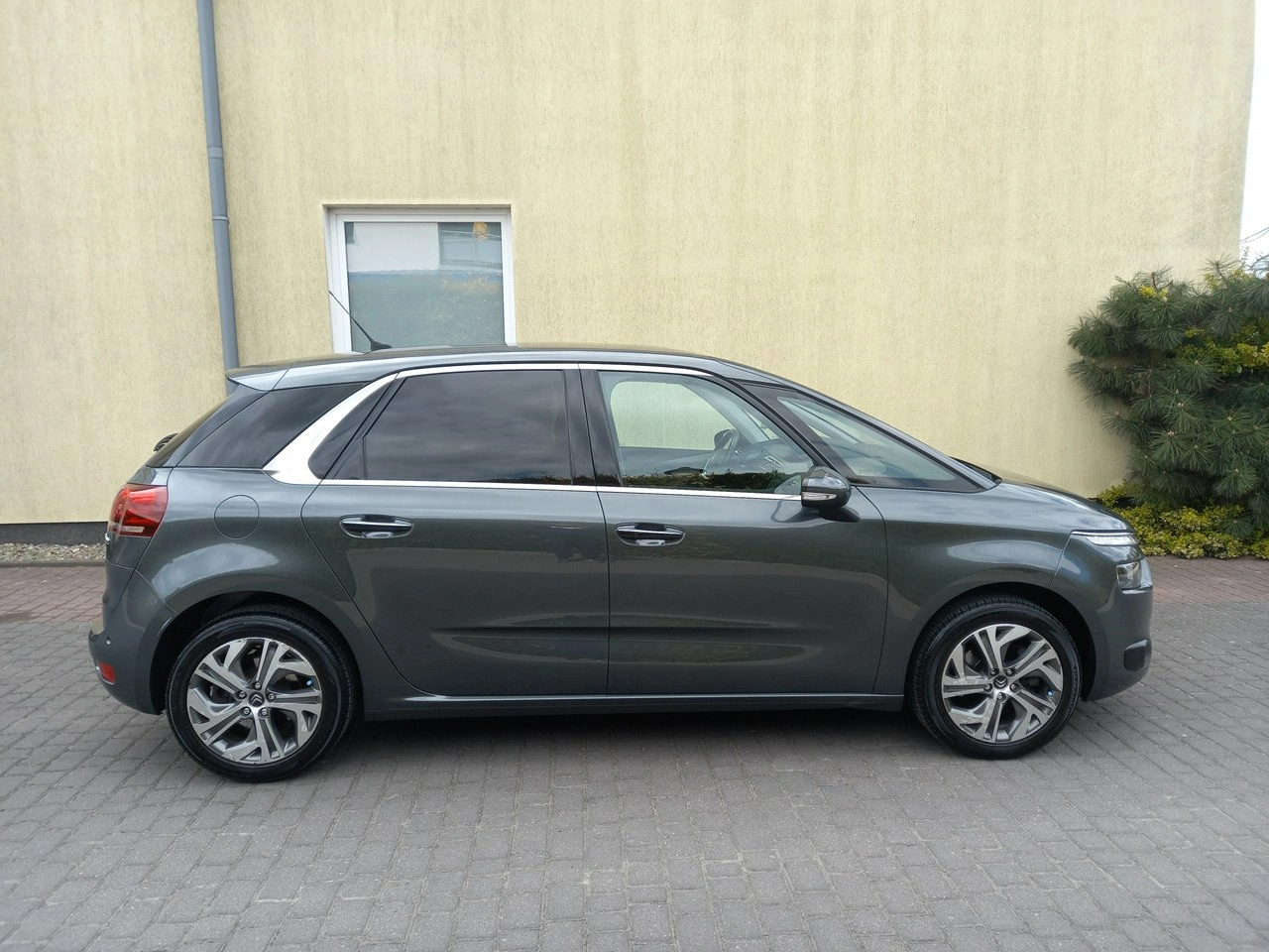 Citroën C4 Picasso - Zdjęcie 16