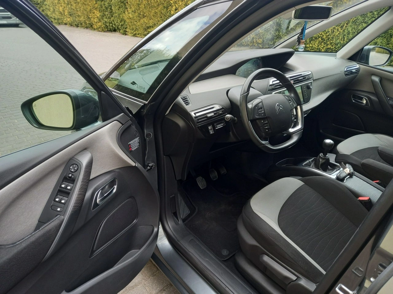 Citroën C4 Picasso - Zdjęcie 27