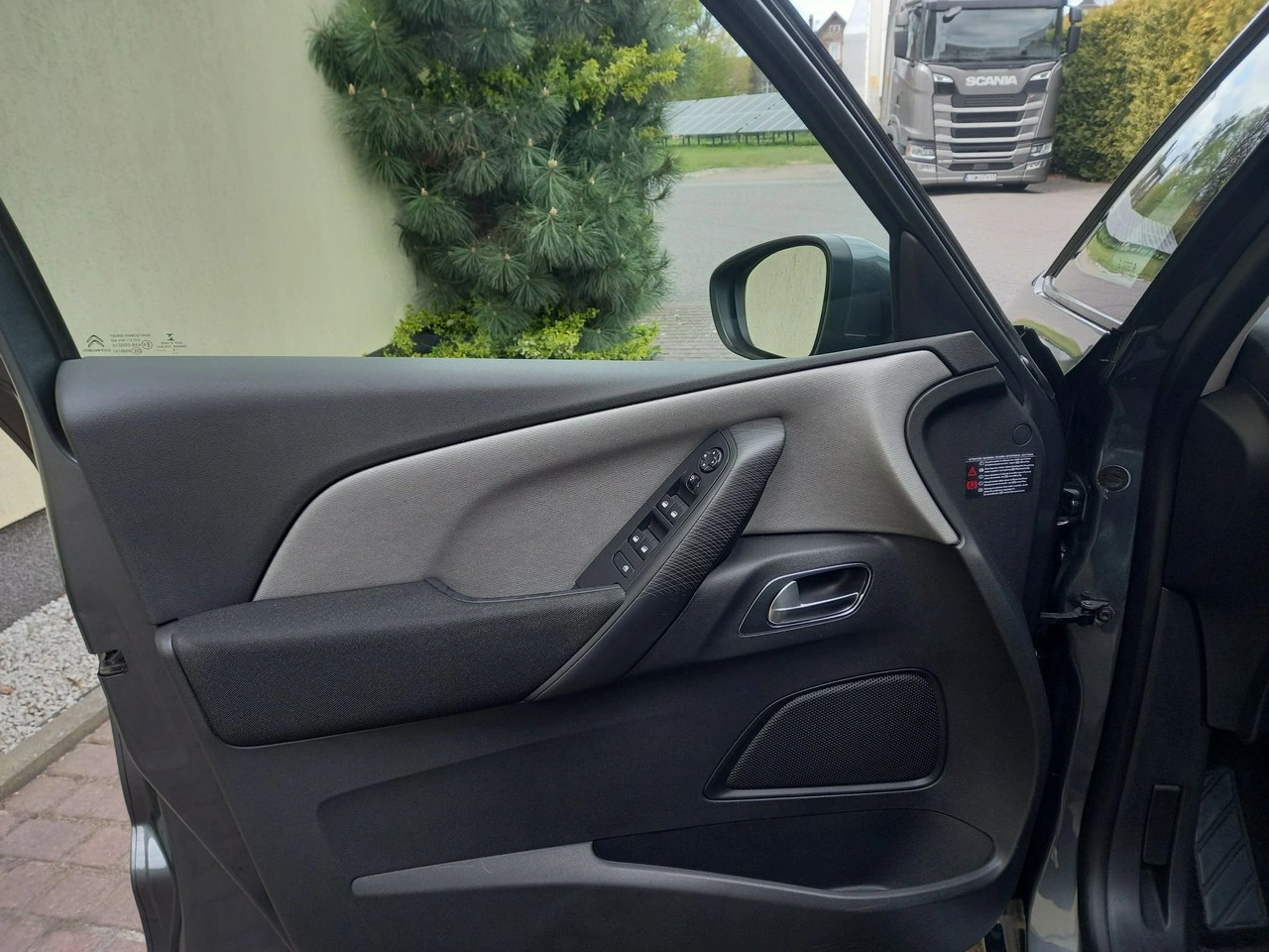 Citroën C4 Picasso - Zdjęcie 28