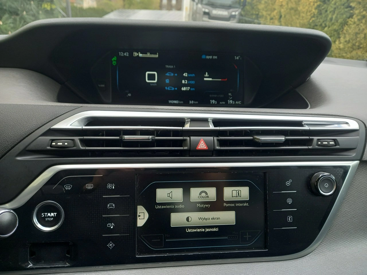 Citroën C4 Picasso - Zdjęcie 37