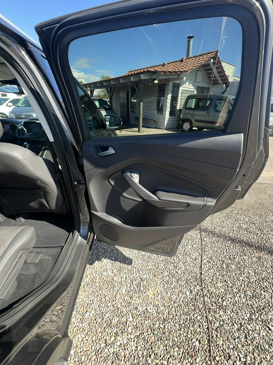 Ford Kuga - Zdjęcie 9