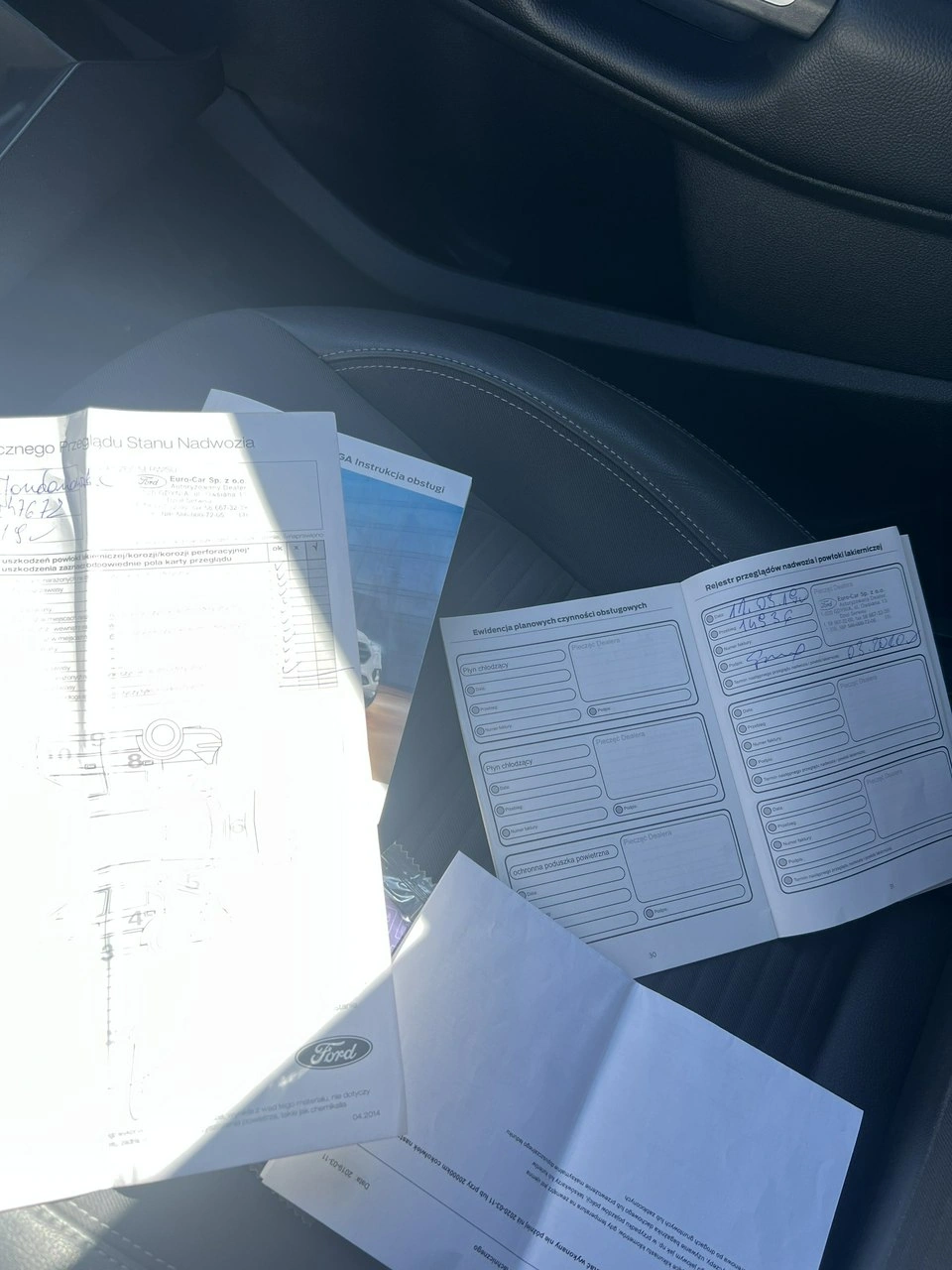 Ford Kuga - Zdjęcie 13