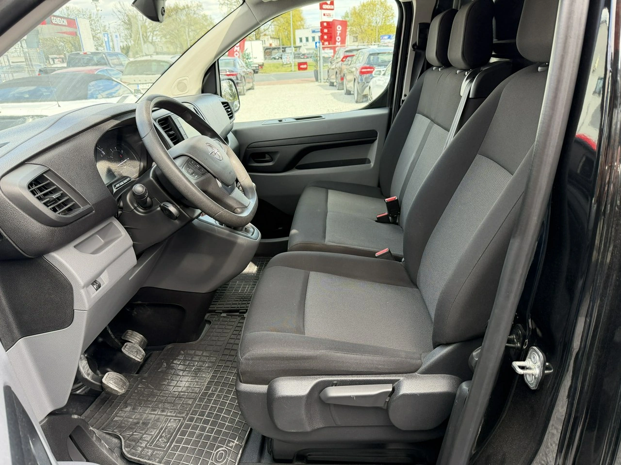 Opel Vivaro - Zdjęcie 11