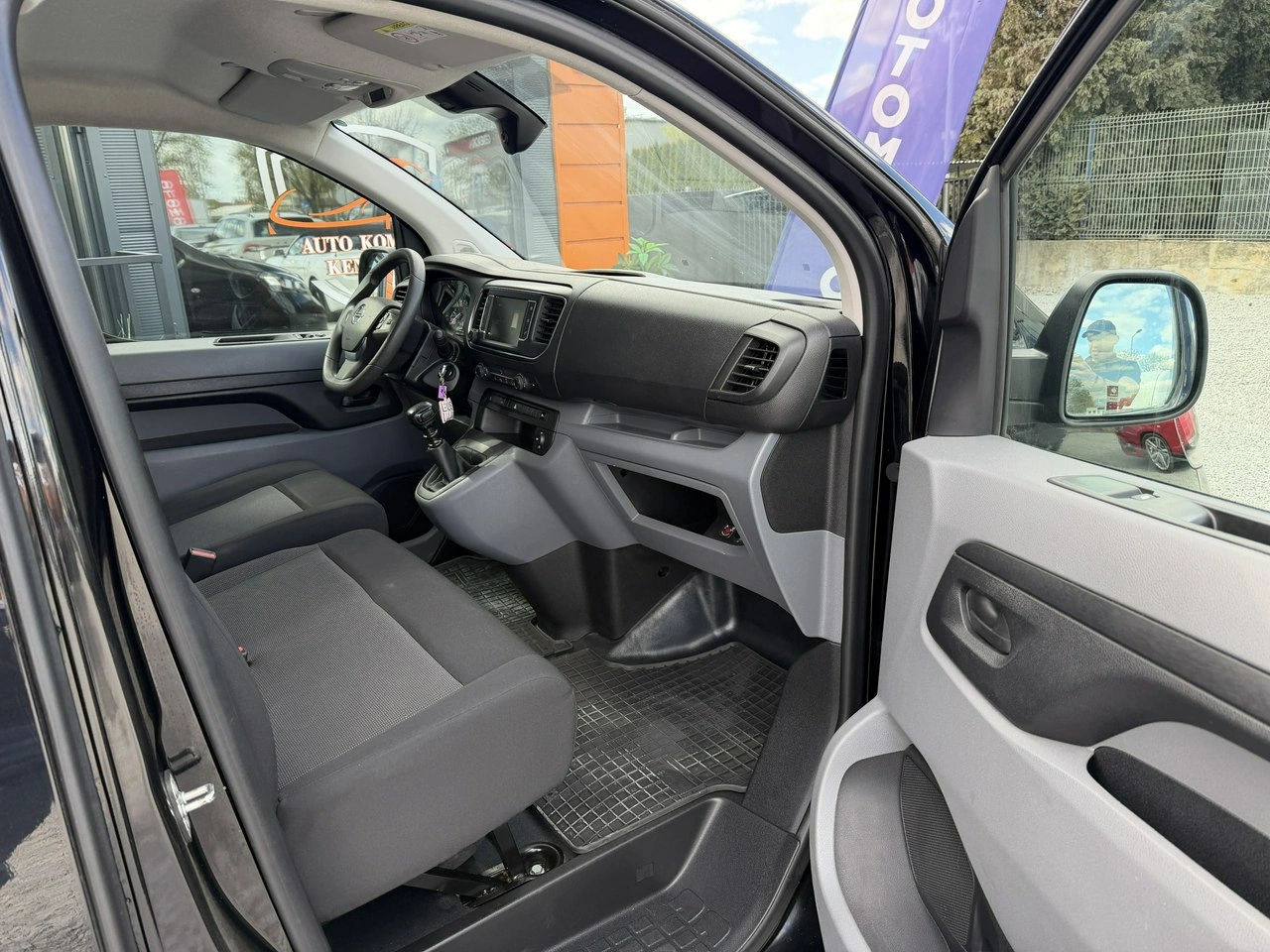 Opel Vivaro - Zdjęcie 22