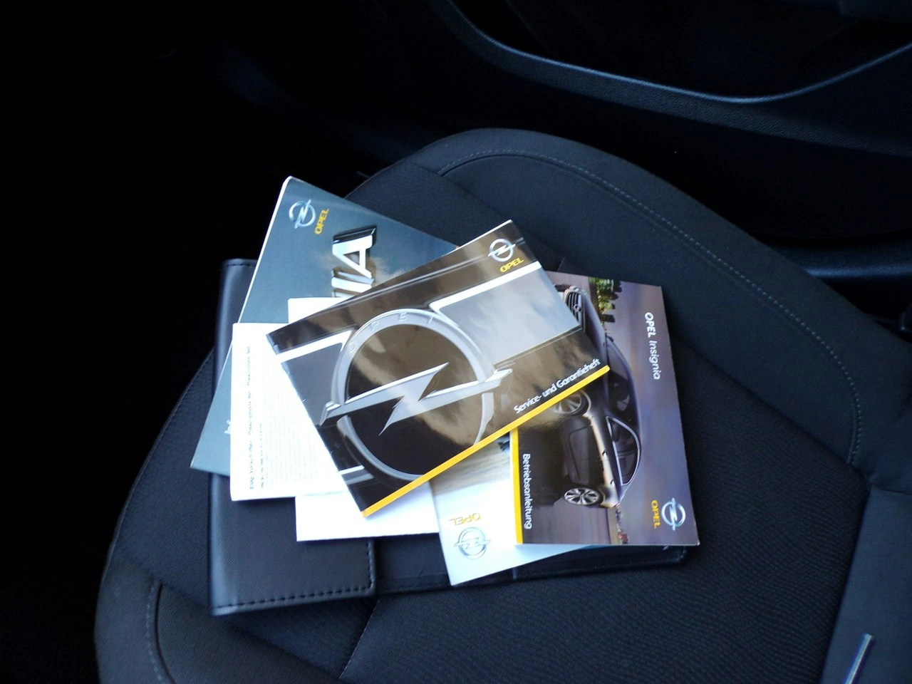 Opel Insignia Grand Sport - Zdjęcie 14