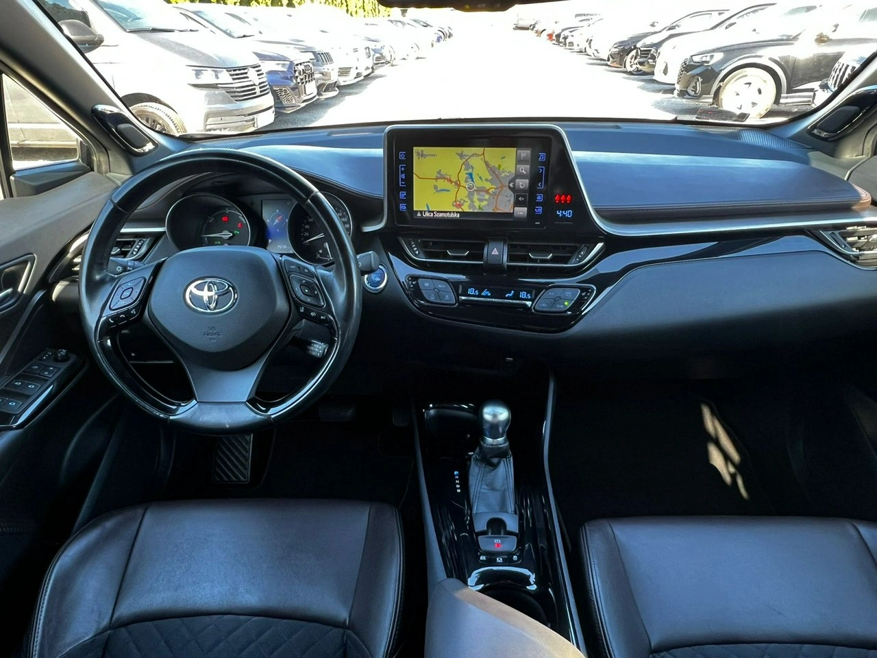 Toyota C-HR - Zdjęcie 11