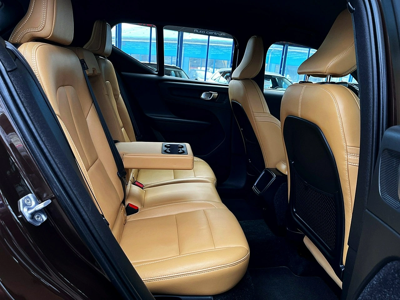 Volvo XC 40 - Zdjęcie 12