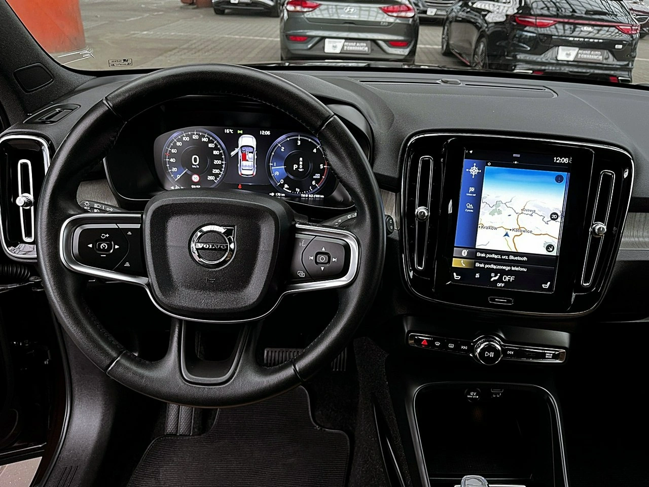 Volvo XC 40 - Zdjęcie 18