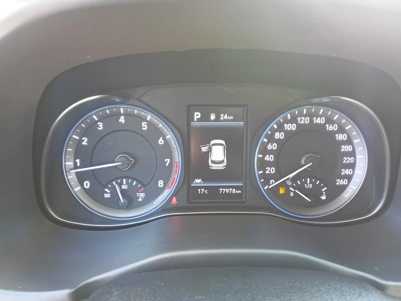 Hyundai Kona - Zdjęcie 23