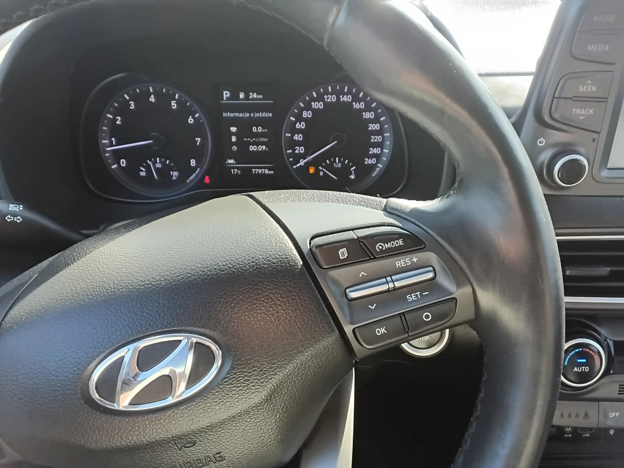 Hyundai Kona - Zdjęcie 24