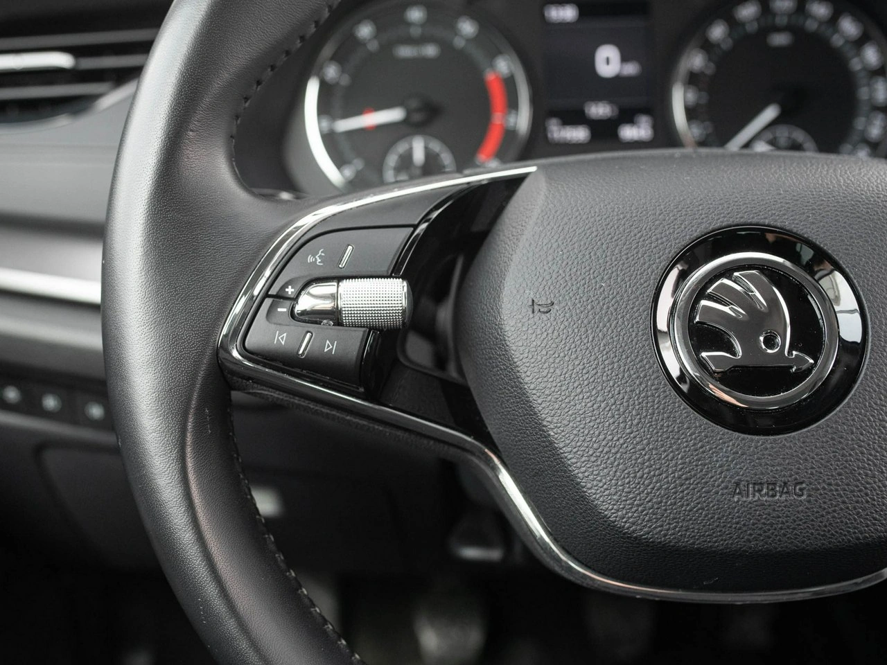 Skoda Octavia - Zdjęcie 13