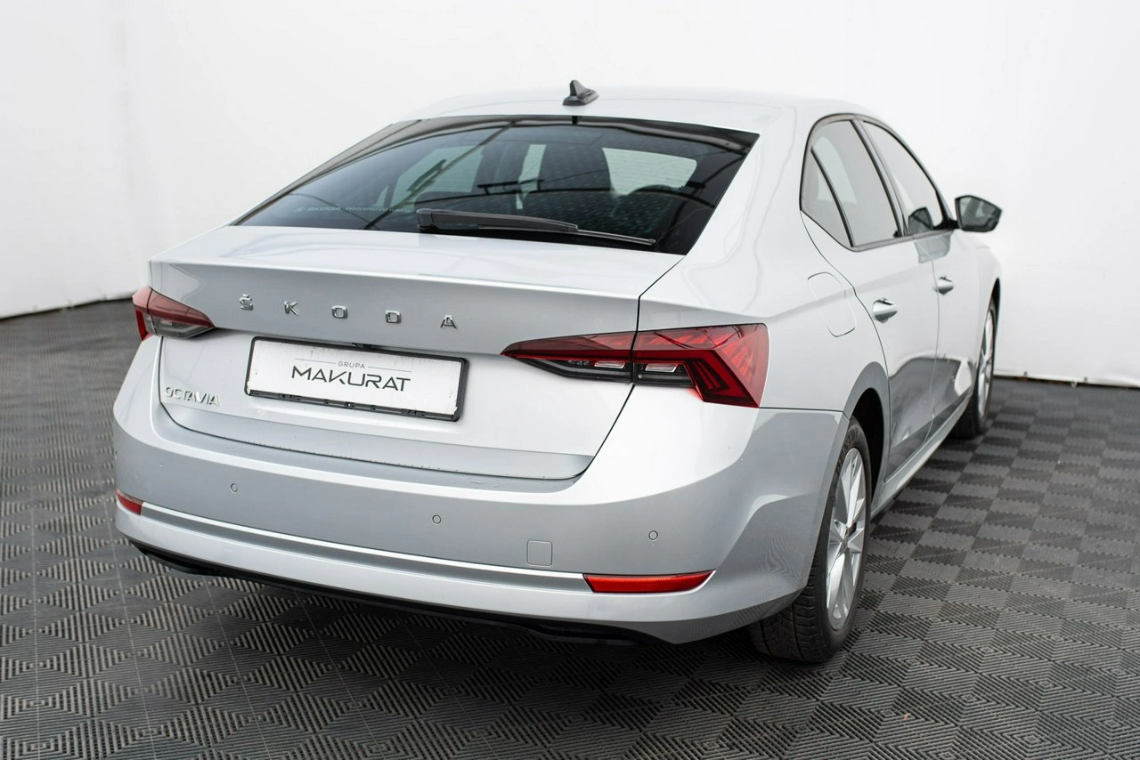 Skoda Octavia - Zdjęcie 4