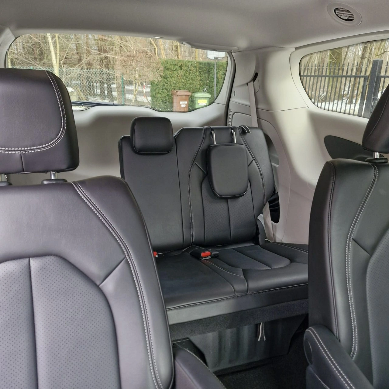 Chrysler Pacifica - Zdjęcie 14