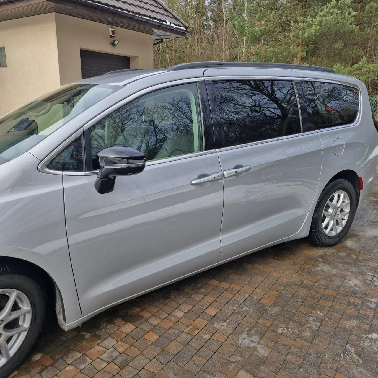 Chrysler Pacifica - Zdjęcie 3