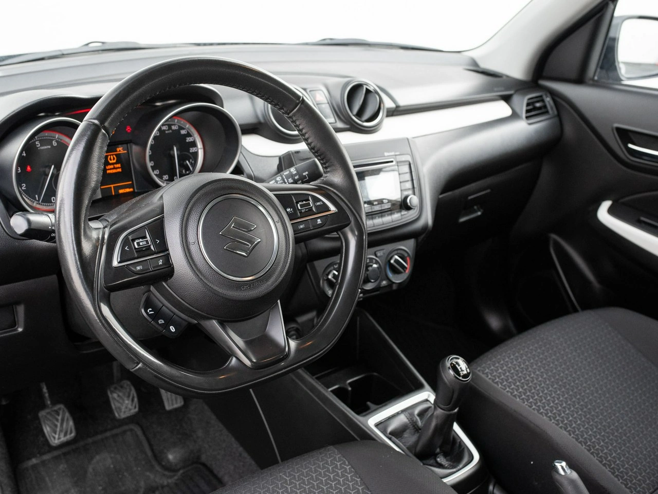 Suzuki Swift - Zdjęcie 5