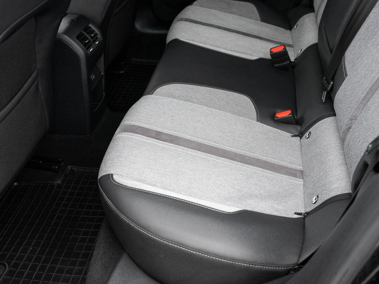 Opel Astra - Zdjęcie 22