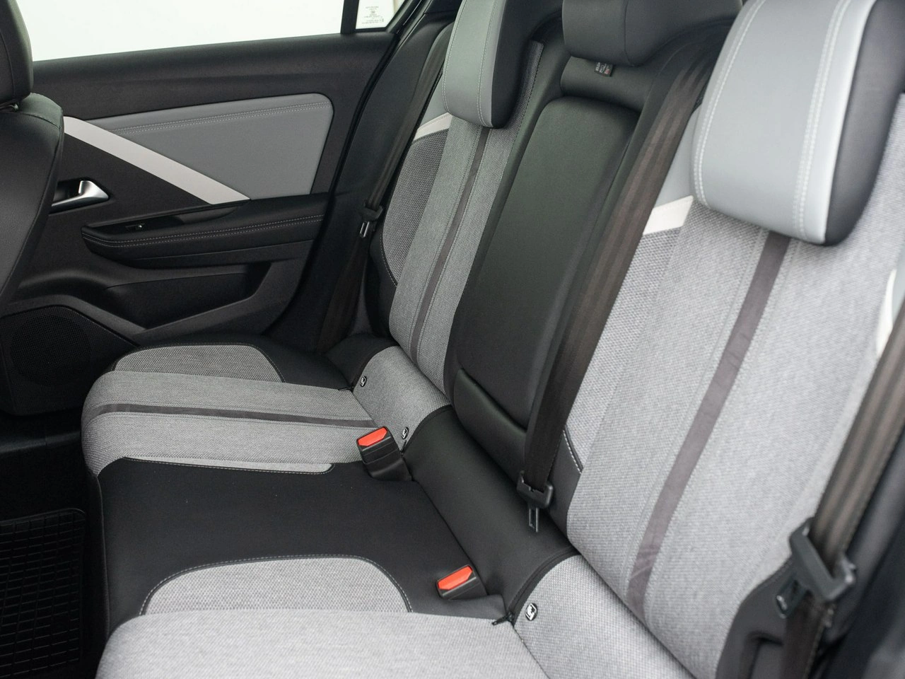 Opel Astra - Zdjęcie 23