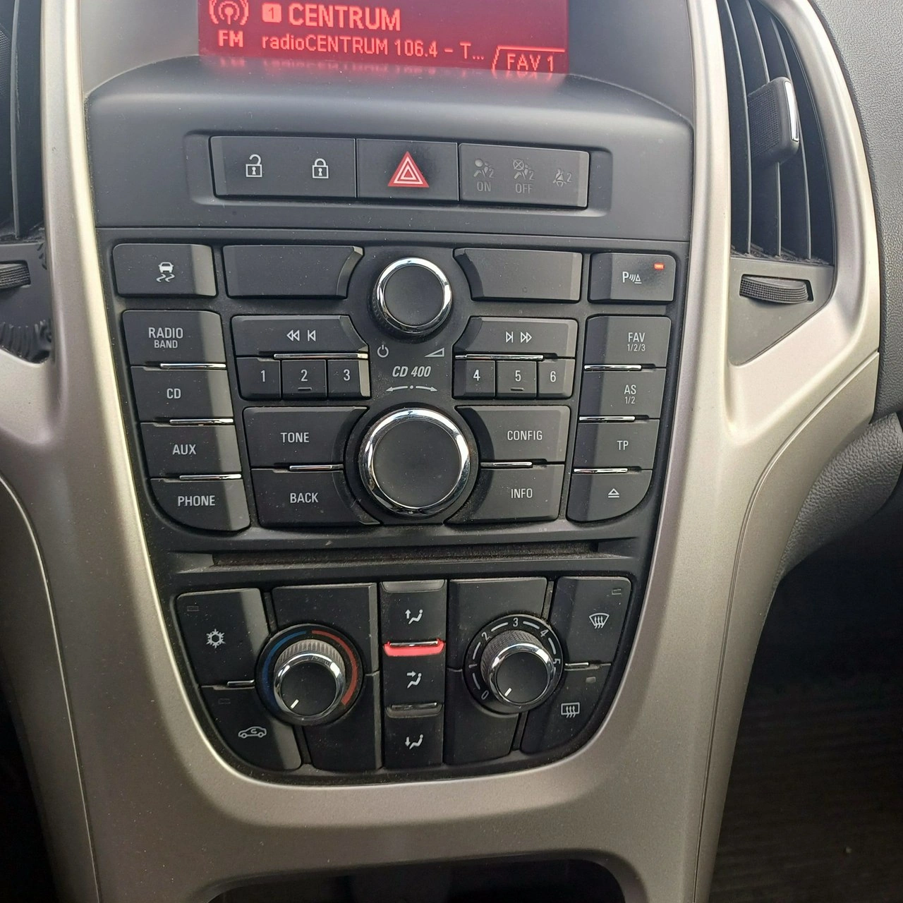 Opel Astra - Zdjęcie 9