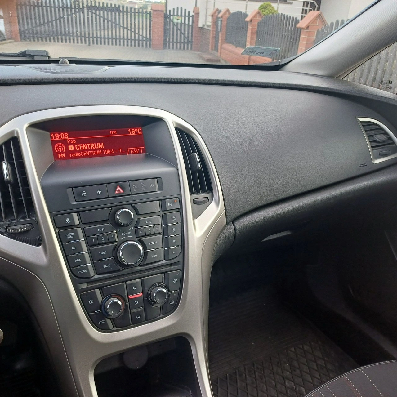 Opel Astra - Zdjęcie 10