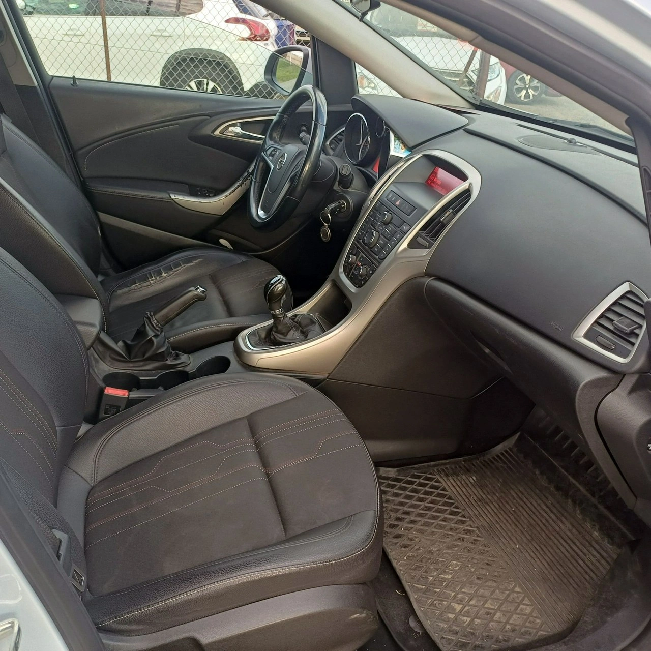 Opel Astra - Zdjęcie 6