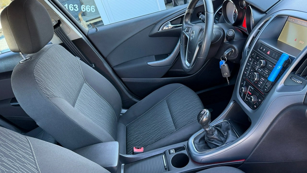 Opel Astra - Zdjęcie 15