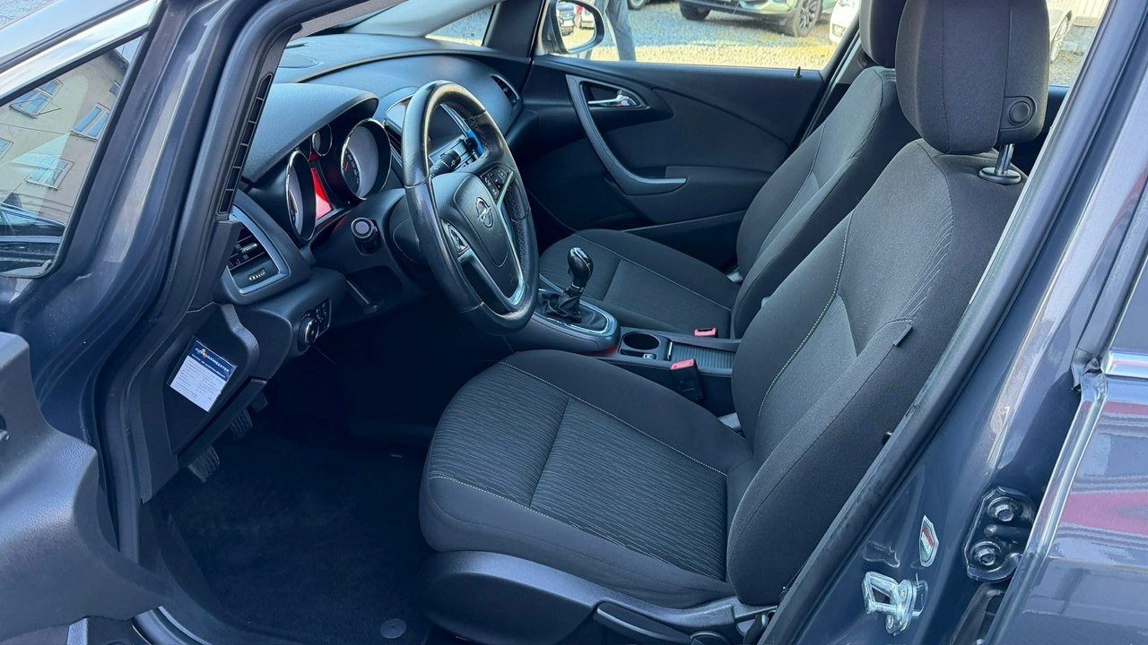 Opel Astra - Zdjęcie 21