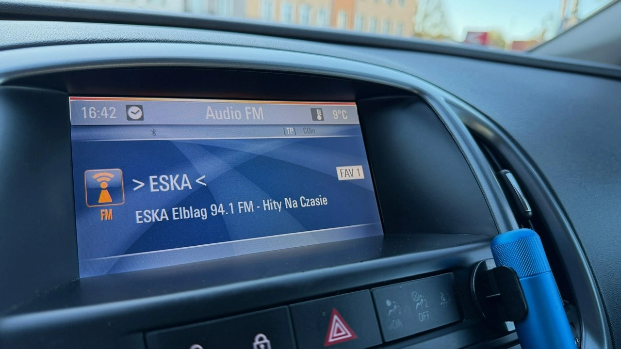 Opel Astra - Zdjęcie 29