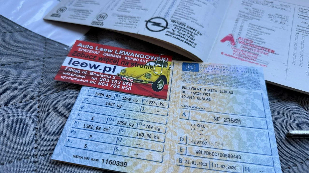 Opel Astra - Zdjęcie 33