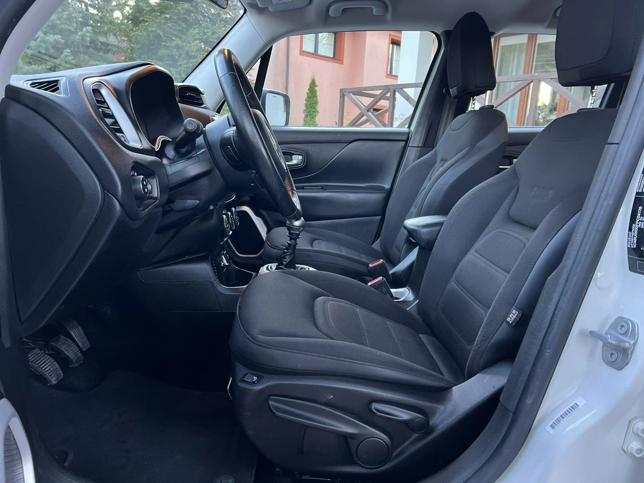 Jeep Renegade - Zdjęcie 8