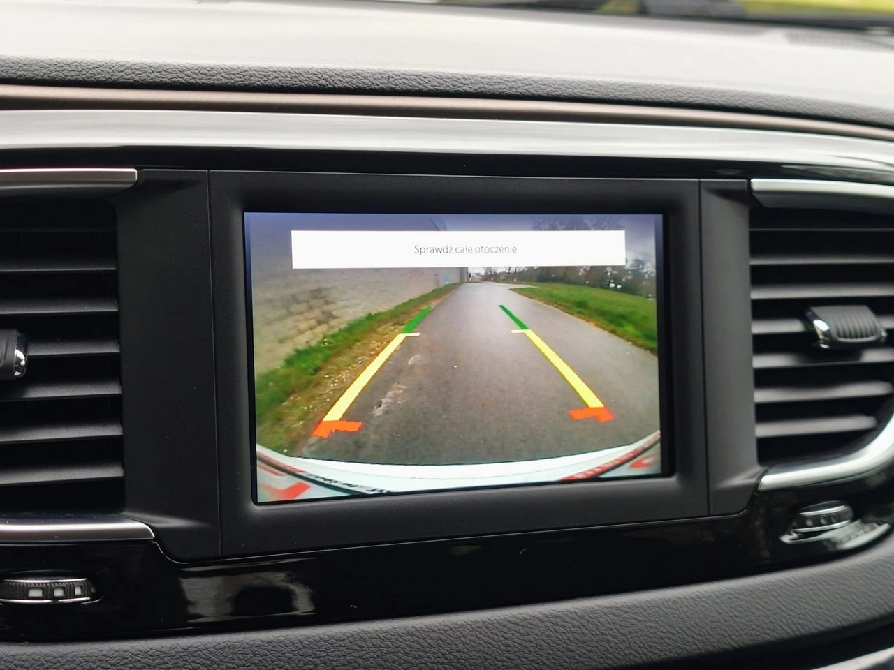 Chrysler Pacifica - Zdjęcie 16