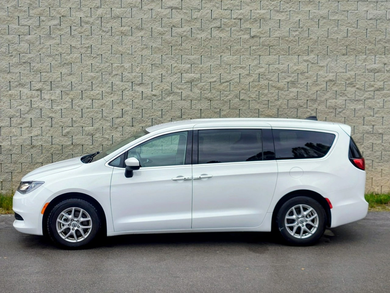 Chrysler Pacifica - Zdjęcie 7