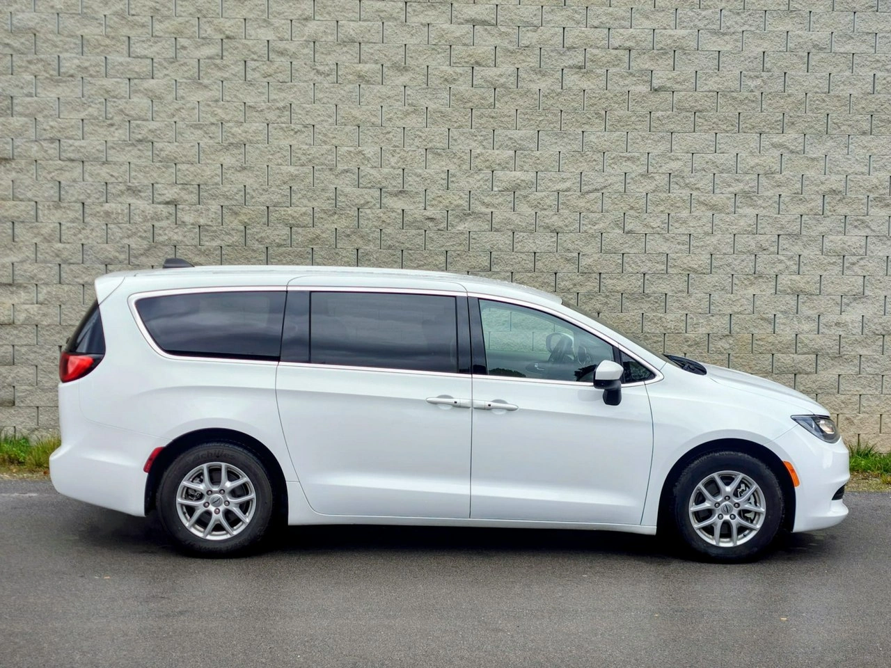 Chrysler Pacifica - Zdjęcie 8