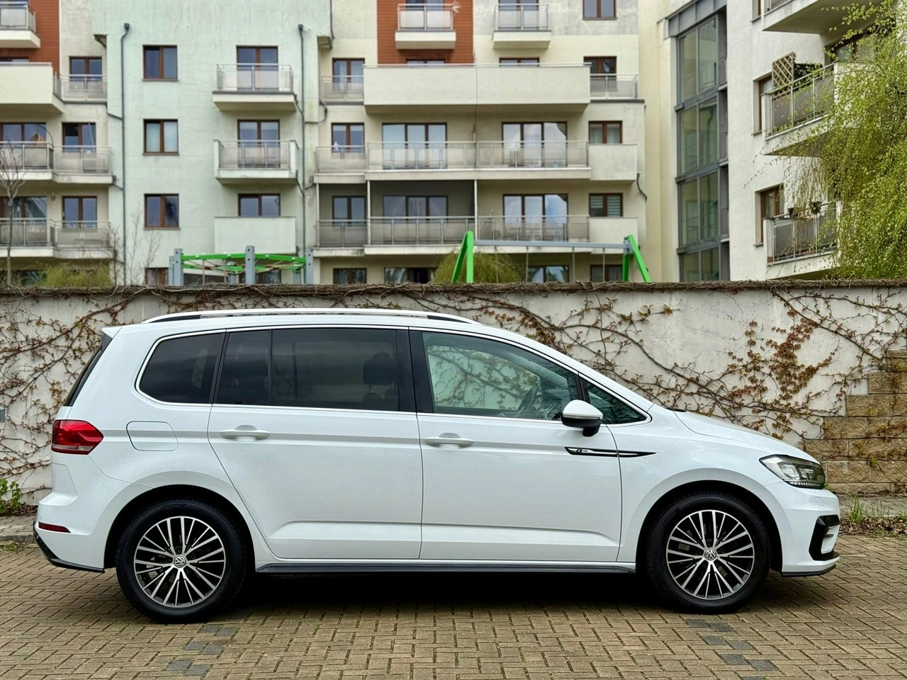 Volkswagen Touran - Zdjęcie 11