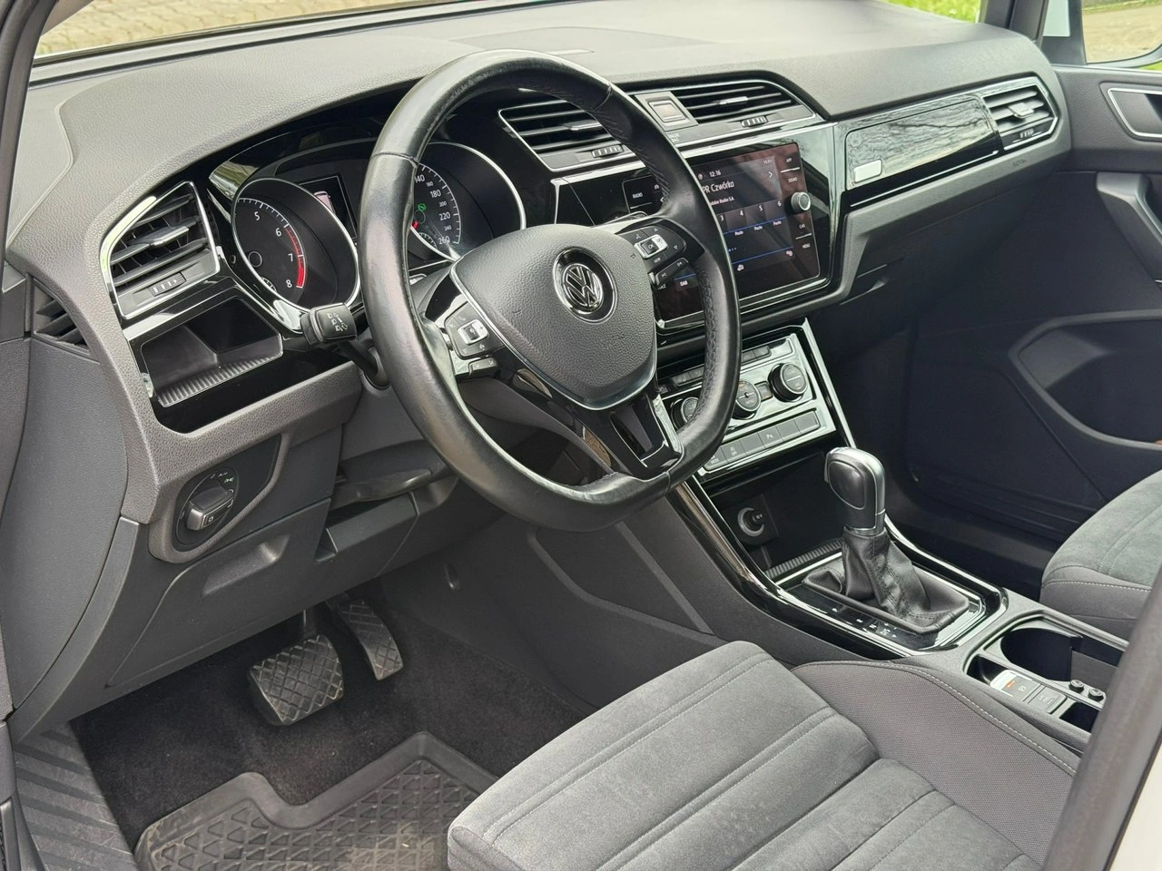 Volkswagen Touran - Zdjęcie 14