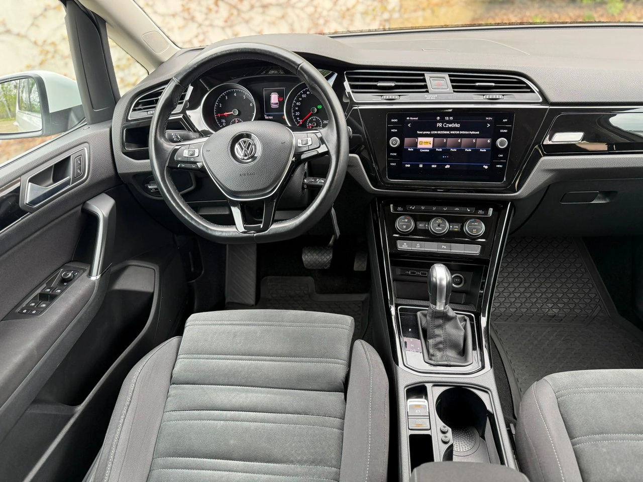 Volkswagen Touran - Zdjęcie 15