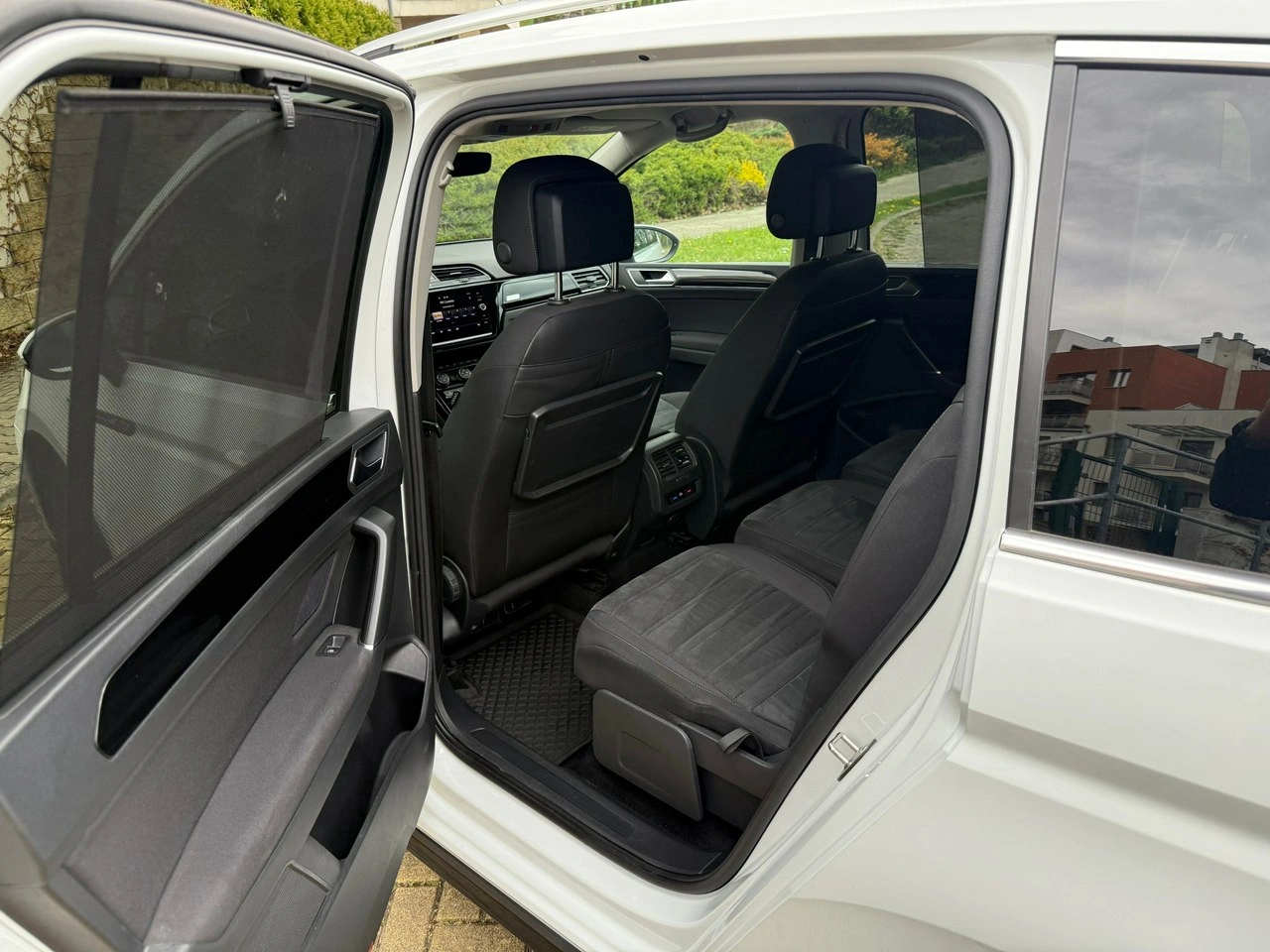 Volkswagen Touran - Zdjęcie 22