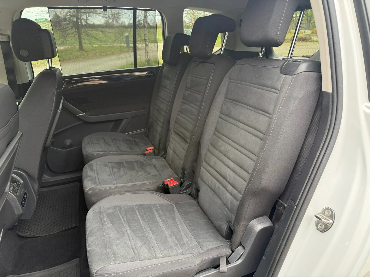 Volkswagen Touran - Zdjęcie 23