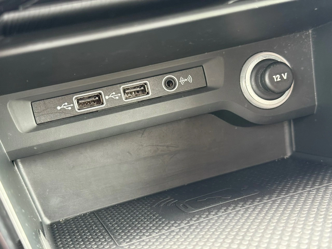 Volkswagen Touran - Zdjęcie 33