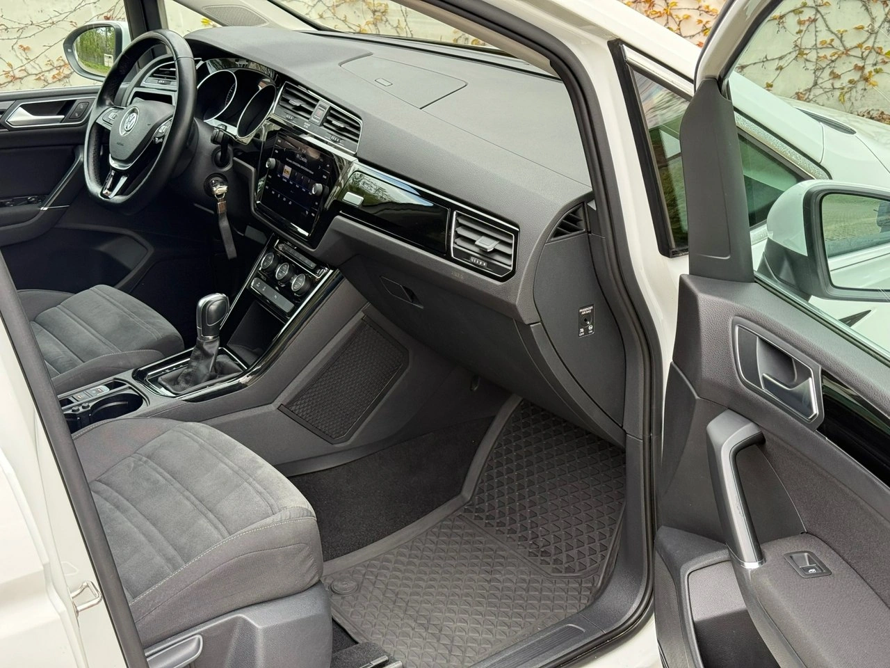 Volkswagen Touran - Zdjęcie 6