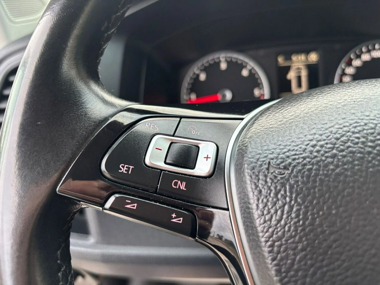 Volkswagen Transporter - Zdjęcie 17