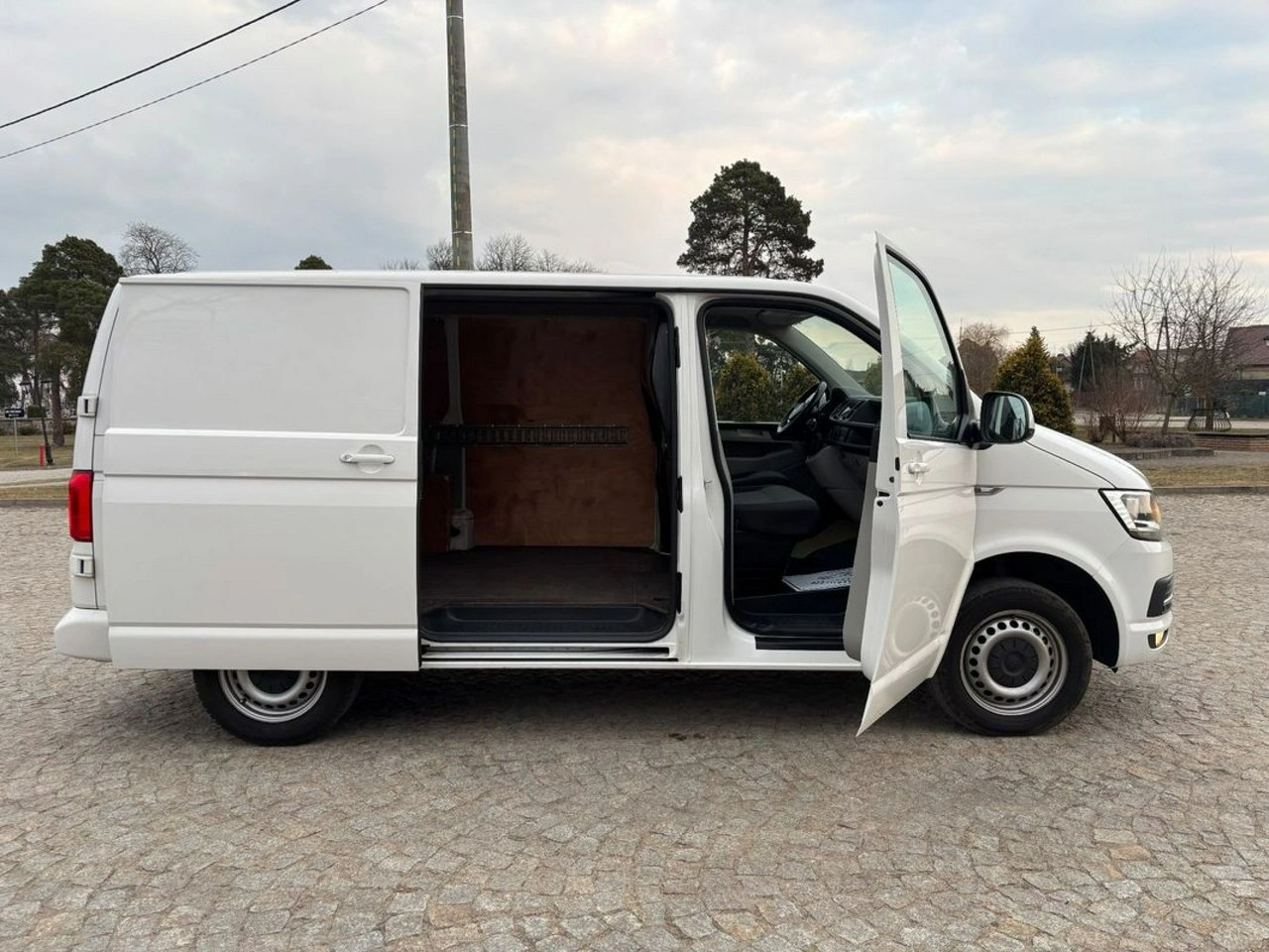 Volkswagen Transporter - Zdjęcie 21