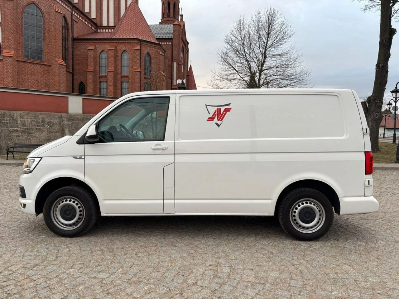 Volkswagen Transporter - Zdjęcie 31