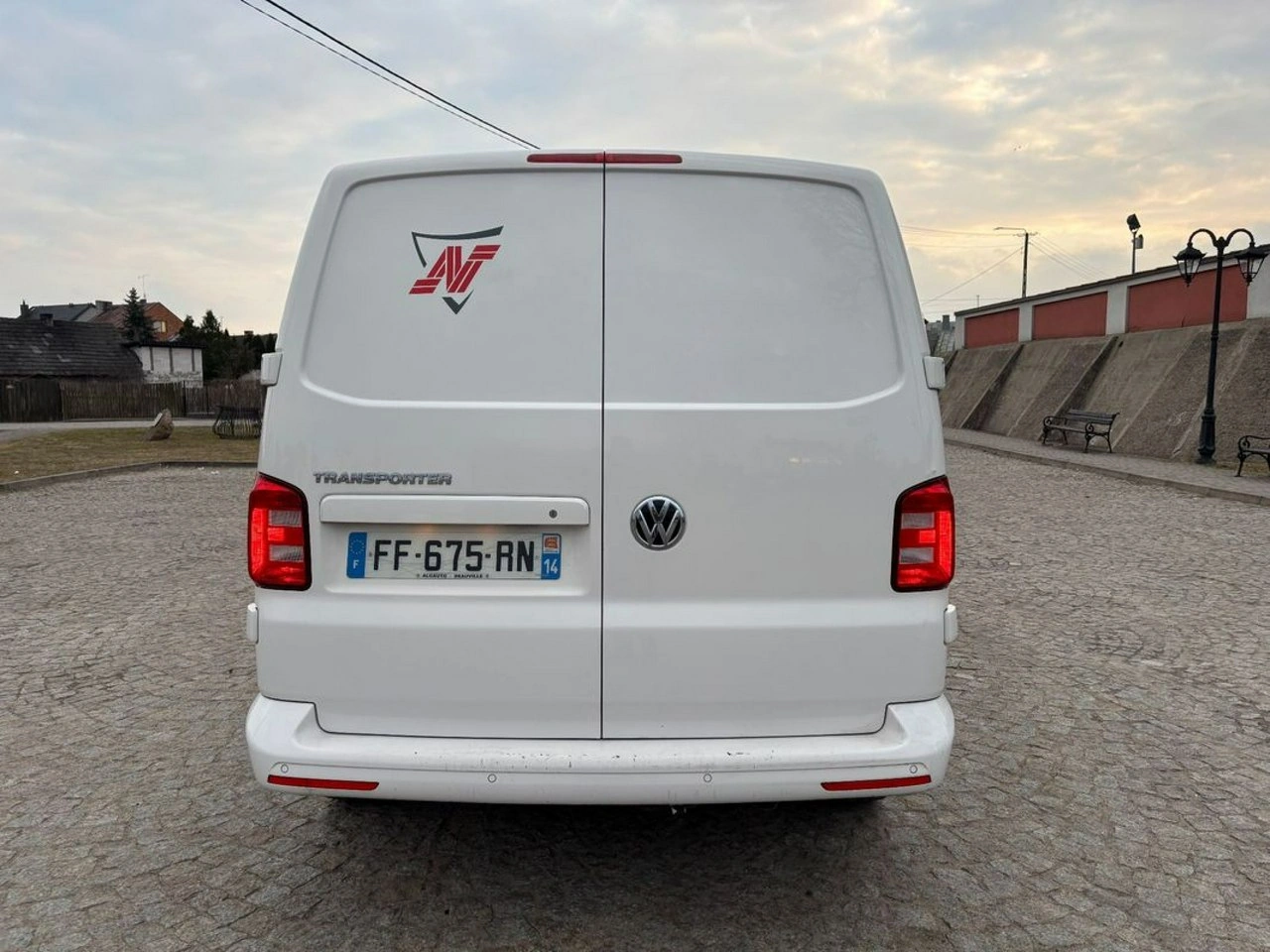 Volkswagen Transporter - Zdjęcie 34